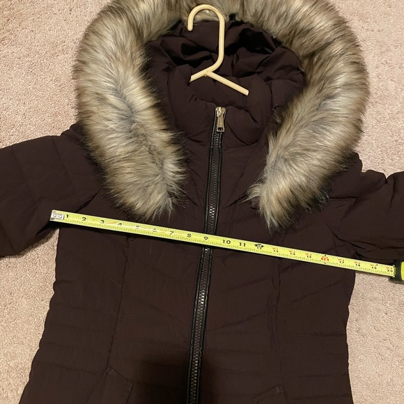 Laundry by Shelli Segal winter jacket with faux fur accent. Size small - Picture 15 of 16